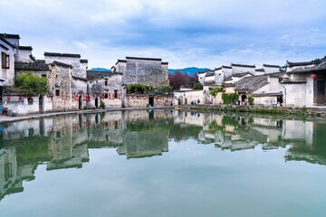 急求 从北京到宁晋的长途客车最早几点.从哪发车